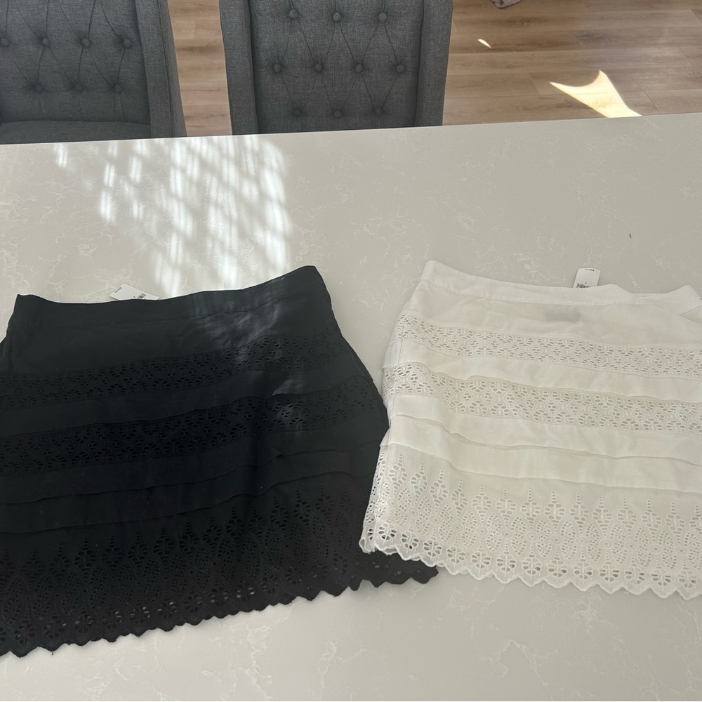 Gap nwt tag black and white eyelet skirts size 6.